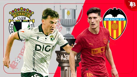 Simone Inzaghi celebrating with his Inter Milan players after beating Barcelona.